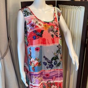 TOLANI COLLECTION PRINTED FLORAL HANKER-CHIEF HEM LARGE